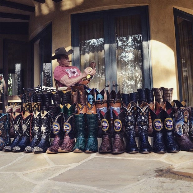 Arnold Schwarzenegger und seine Cowboy Boots