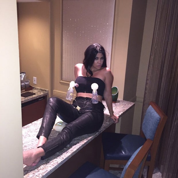 Kourtney Kardashian: Spaß mit der Milchpumpe