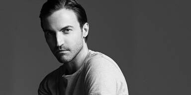 Louis Vuitton holt Ghesquiere an Bord