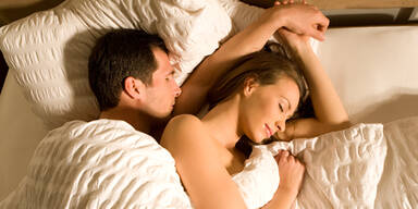 10 Dinge, die Frauen nach dem Sex denken