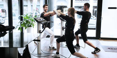 Muskeln mit Strom: Das kann EMS-Training