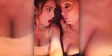 Susan Sarandon & Salma Hayek im Busenduell