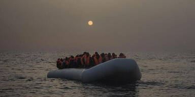Schlepper t&ouml;ten 22 Fl&uuml;chtlinge, weil sie nicht an Bord wollten