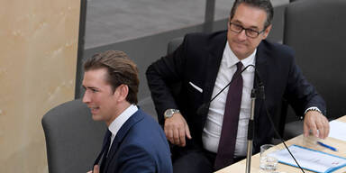 "Dampfwalze!",  "Verh&ouml;hnung!", "Luxusdemo!": So wild  ging&rsquo;s im Parlament zu