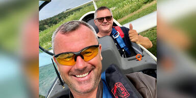 Minister Hofer geht in die Luft