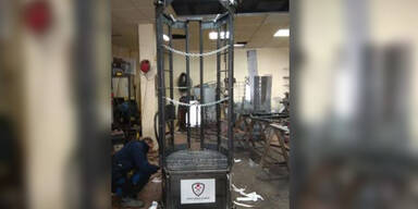 Mit diesem K&auml;fig soll Julen (2) befreit werden