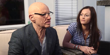 Maske aus dem Strache-Rap-Video auf willhaben.at