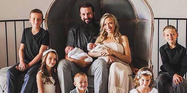 Familie auf dem Weg zur Hochzeit ermordet