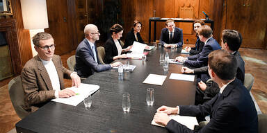 AUSSPRACHE MIT VERTRETERN DER STAATSANWÄLTE: