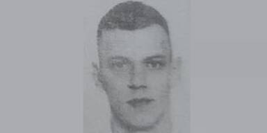 Wenn Sie diesen Mann sehen, rufen Sie die Polizei