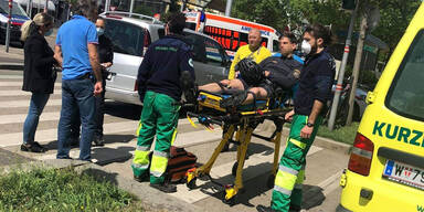 Neubaug&uuml;rtel Betr&uuml;ger Polizisten mit Auto mitgeschleift