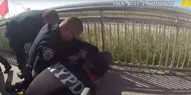 New Yorker Polizist nach W&uuml;rgegriff-Vorfall suspendiert