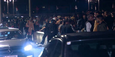 Salzburg Rudolfskai Corona-PArty ORF