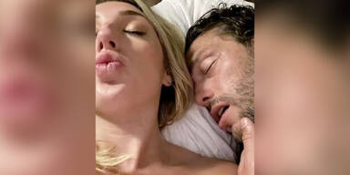 Zwei Wochen vor Hochzeit Foto mit anderer Frau