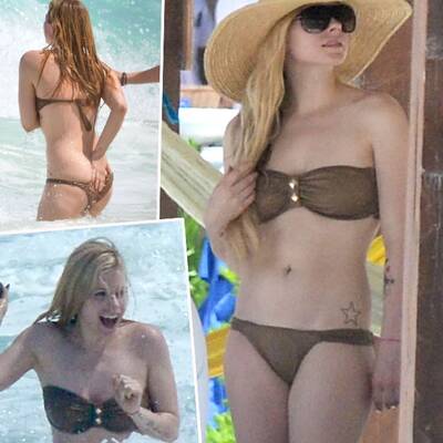Avril Lavigne macht blau