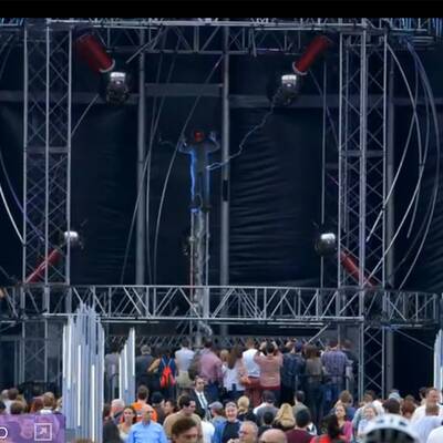 Künstler Blaine setzte sich drei Tage unter Strom
