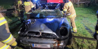 17-J&auml;hriger &uuml;berschl&auml;gt sich mit Pkw - tot