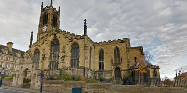 Mutter beim Sex vor Kirche erwischt &ndash; das ist ihre bizarre Ausrede