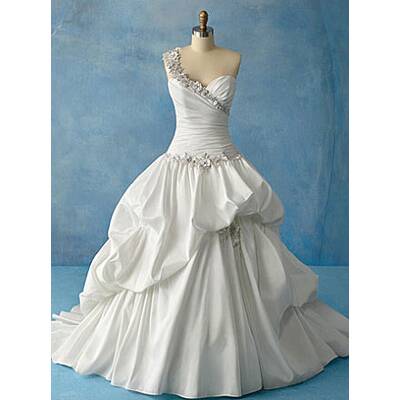 Brautkleider wie im Märchen