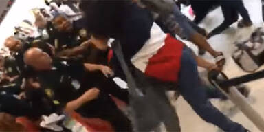 Passagiere prügeln sich an US-Flughafen