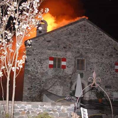 Großbrand auf Burg Klamm