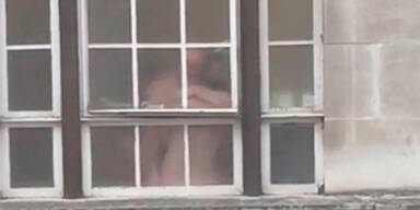 P&auml;rchen beim Sex im B&uuml;ro erwischt &ndash; zum 4. Mal!