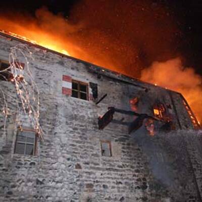Großbrand auf Burg Klamm