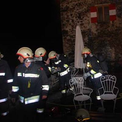 Großbrand auf Burg Klamm