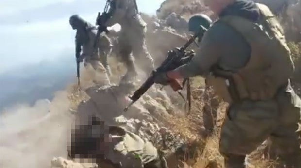 Türkische Armee Syrien Gräueltaten Schock-Bilder Türkei
