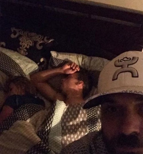 Mann erwischt Freundin beim Fremdgehen – und macht dann etwas Unglaubliches