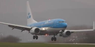 Horror-Landung wegen Sturm-B&ouml;en