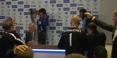 Fuchs mit Sektdusche für Trainer Ranieri