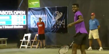 Lautes Sex-Gestöhne stört Tennis-Match