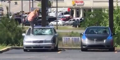 Auto demoliert Eifersucht