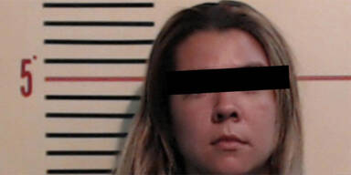 Mutter sperrt Kinder bei 35 Grad ins Auto &ndash; tot