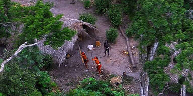 20 isolierte Ureinwohner grausam ermordet