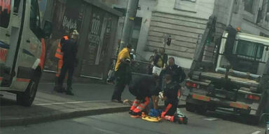 Gumpendorfer G&uuml;rtel Mann &uuml;berrollt