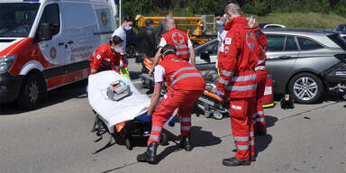 A2 Unfall Baby verletzt