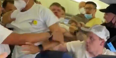 pr&uuml;gelei klm flug maskenverweigerer