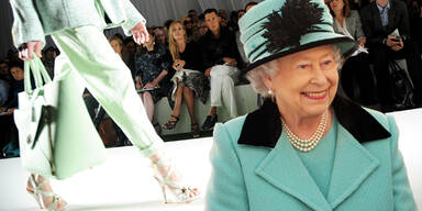 Modenschau mit Lieblings-Labels der Royals