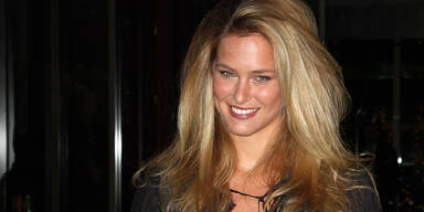 Bar Refaeli Stargast bei Vienna Awards