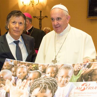 ÖSV-Stars zu Besuch bei Papst Franziskus