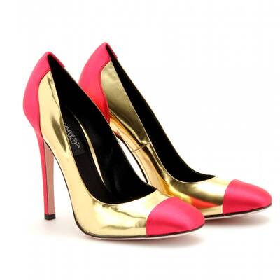 MASAKO SATIN um 630 Euro 