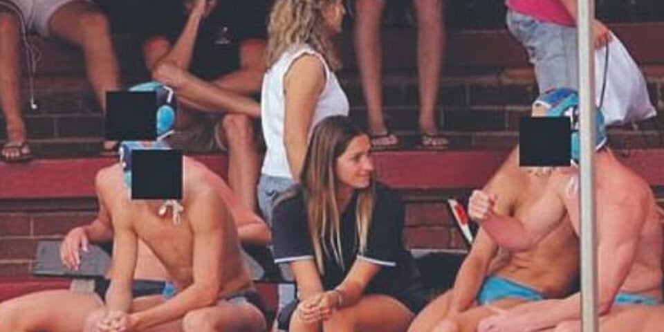 Verheiratete Lehrerin schlief mit 5 Schülern