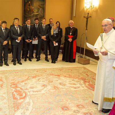 ÖSV-Stars zu Besuch bei Papst Franziskus