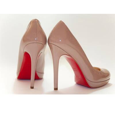 Kim Kardashian liebt Louboutins 