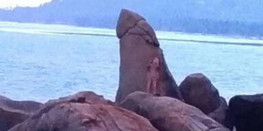 Urlauberin vergeht sich an Felsen-Penis