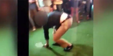 FBI Agent Sch&uuml;sse Tanzen