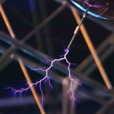 Künstler Blaine setzte sich drei Tage unter Strom