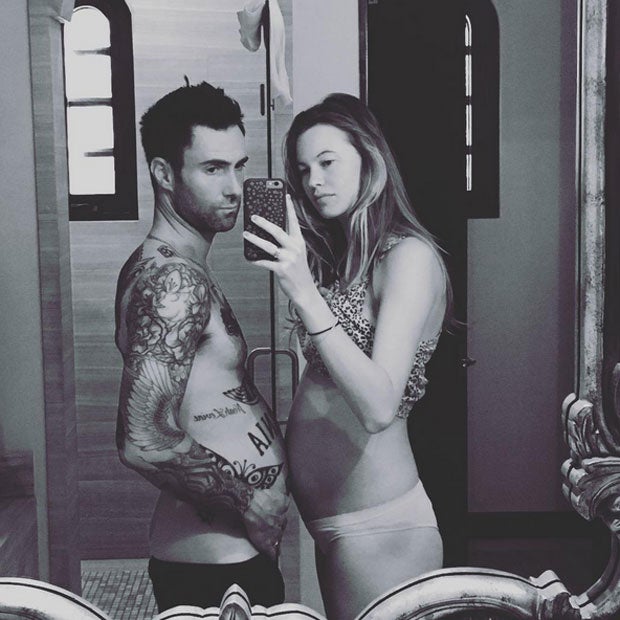 Behati Prinsloo, Adam Levine